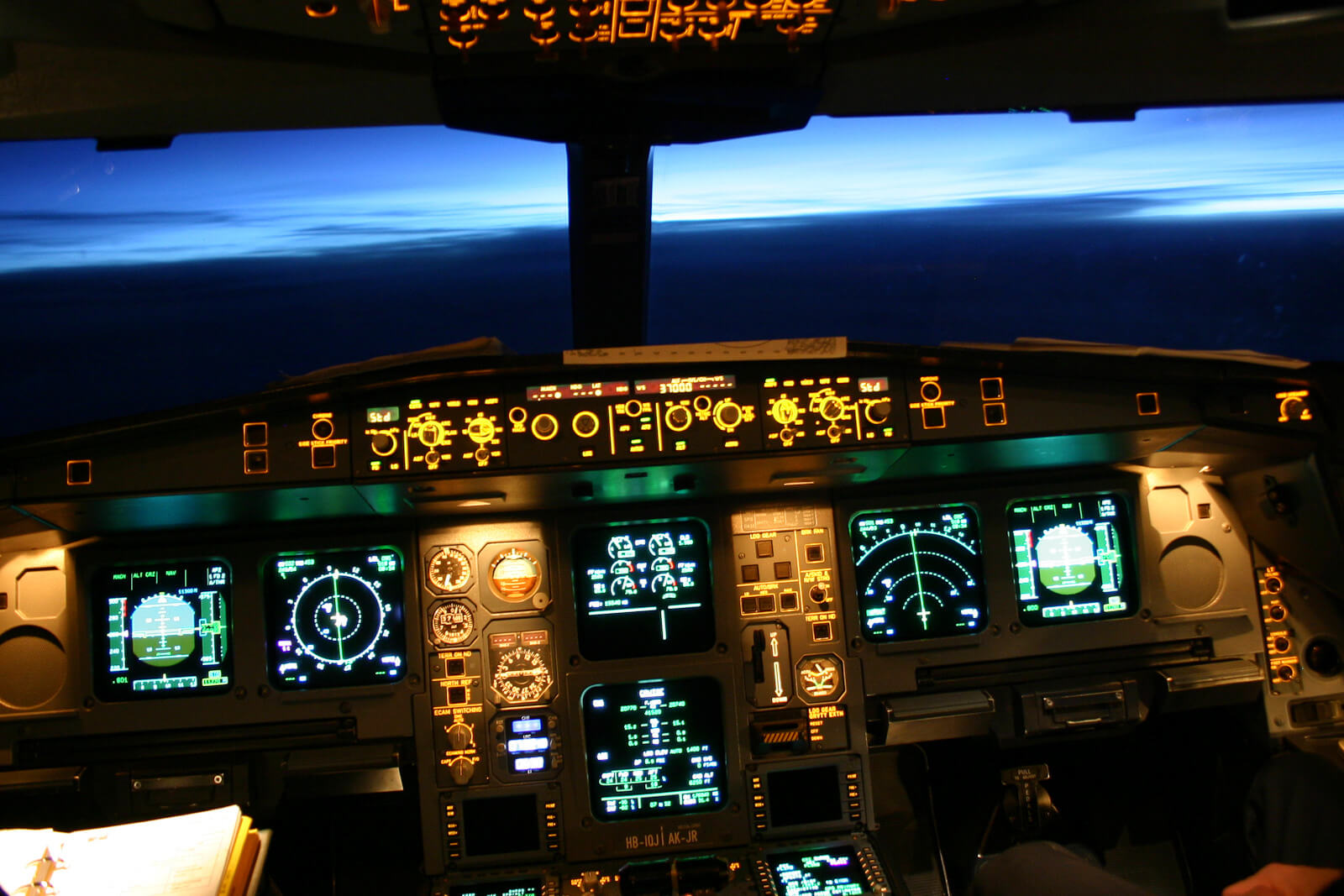 Flight instrument panel with primary flight instruments